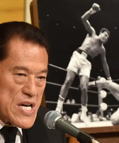 Antonio Inoki è morto: le foto più belle della leggenda del wrestling