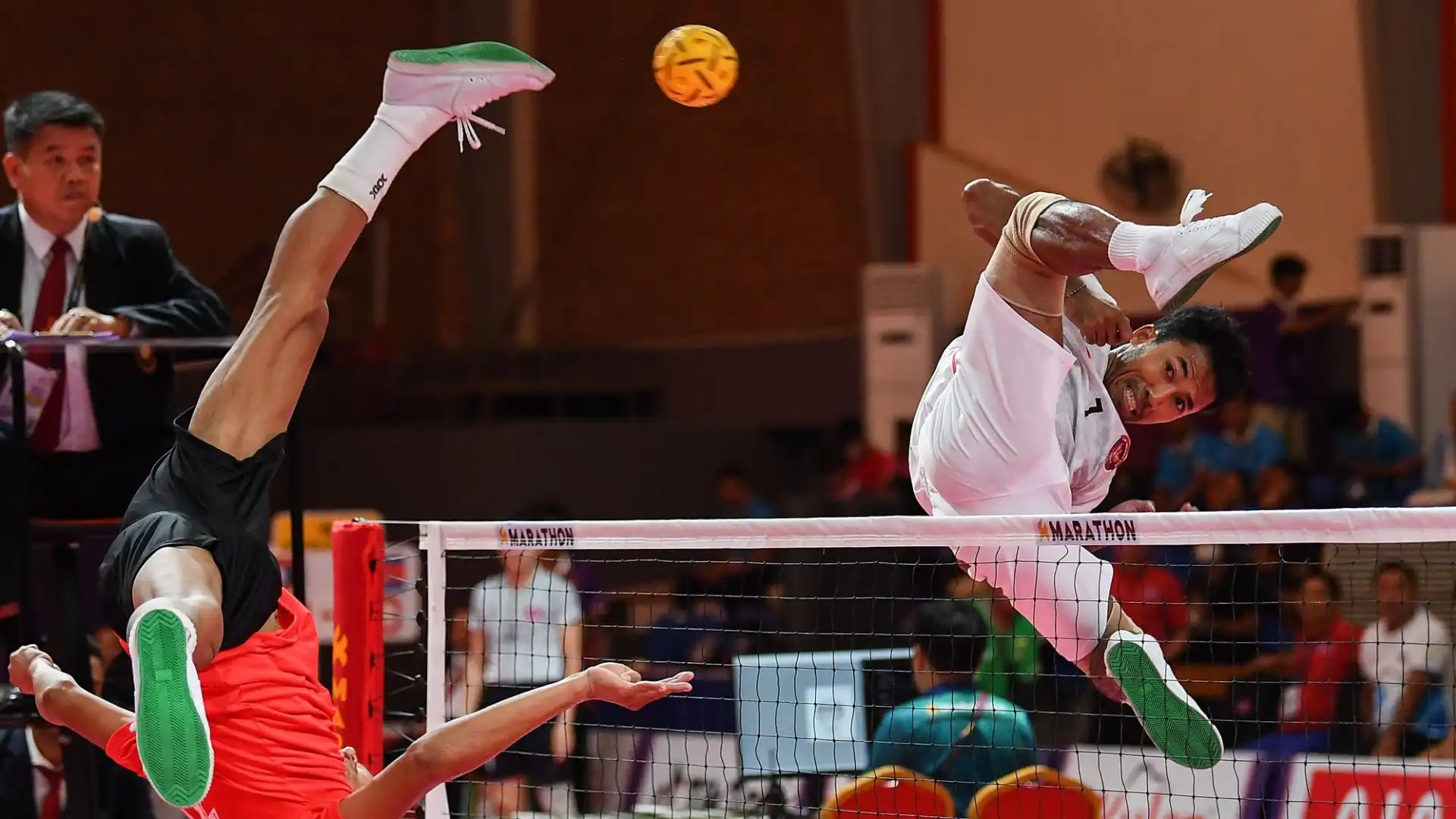 Il Sepaktakraw è uno degli sport più spettacolari alla 32esima edizione Giochi del Sud-est asiatico