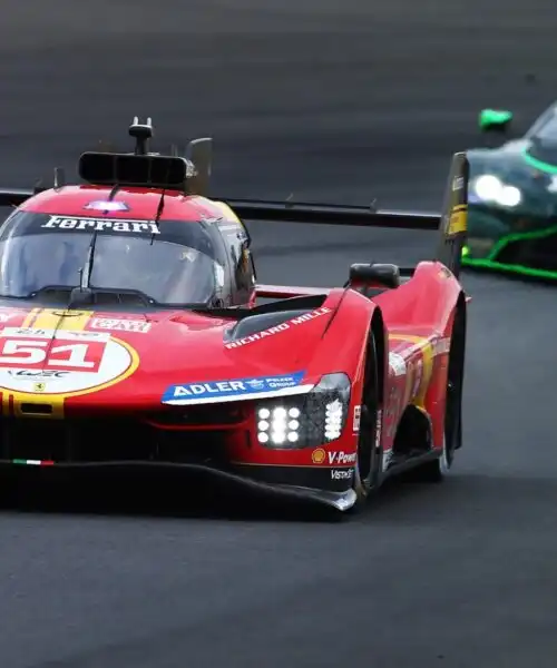 Trionfo Ferrari alla 24 Ore di Le Mans: le foto dell’Hypercar che viene dal futuro