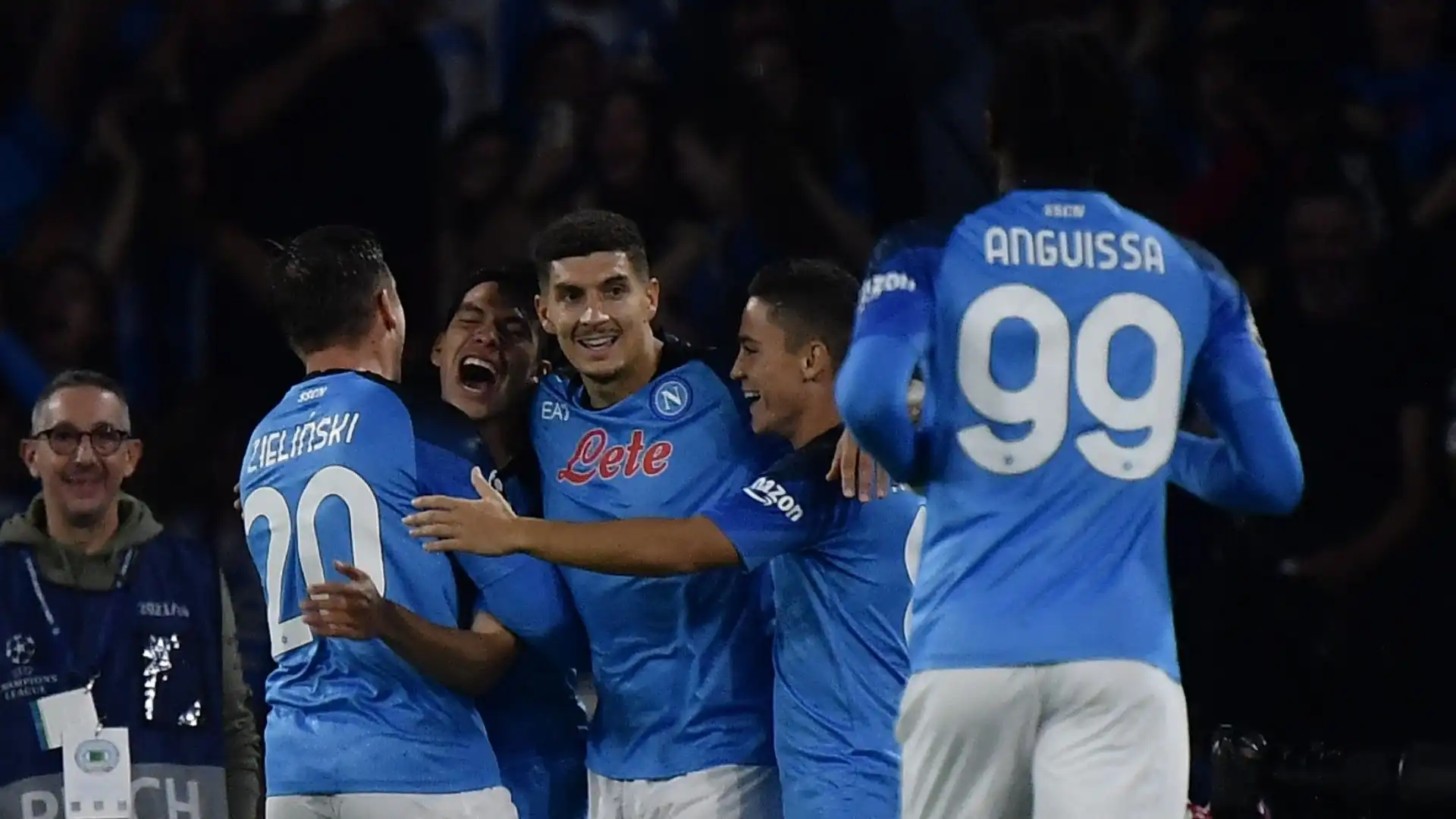 Arabi scatenati: occhi su un top del Napoli. Le foto
