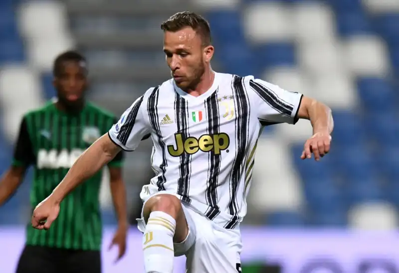 Juventus: Arthur e Pinsoglio positivi al Coronavirus