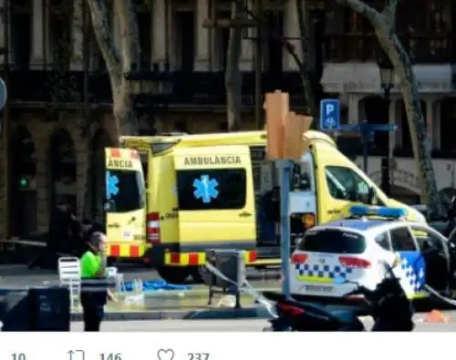 Barcellona, ucciso un attentatore