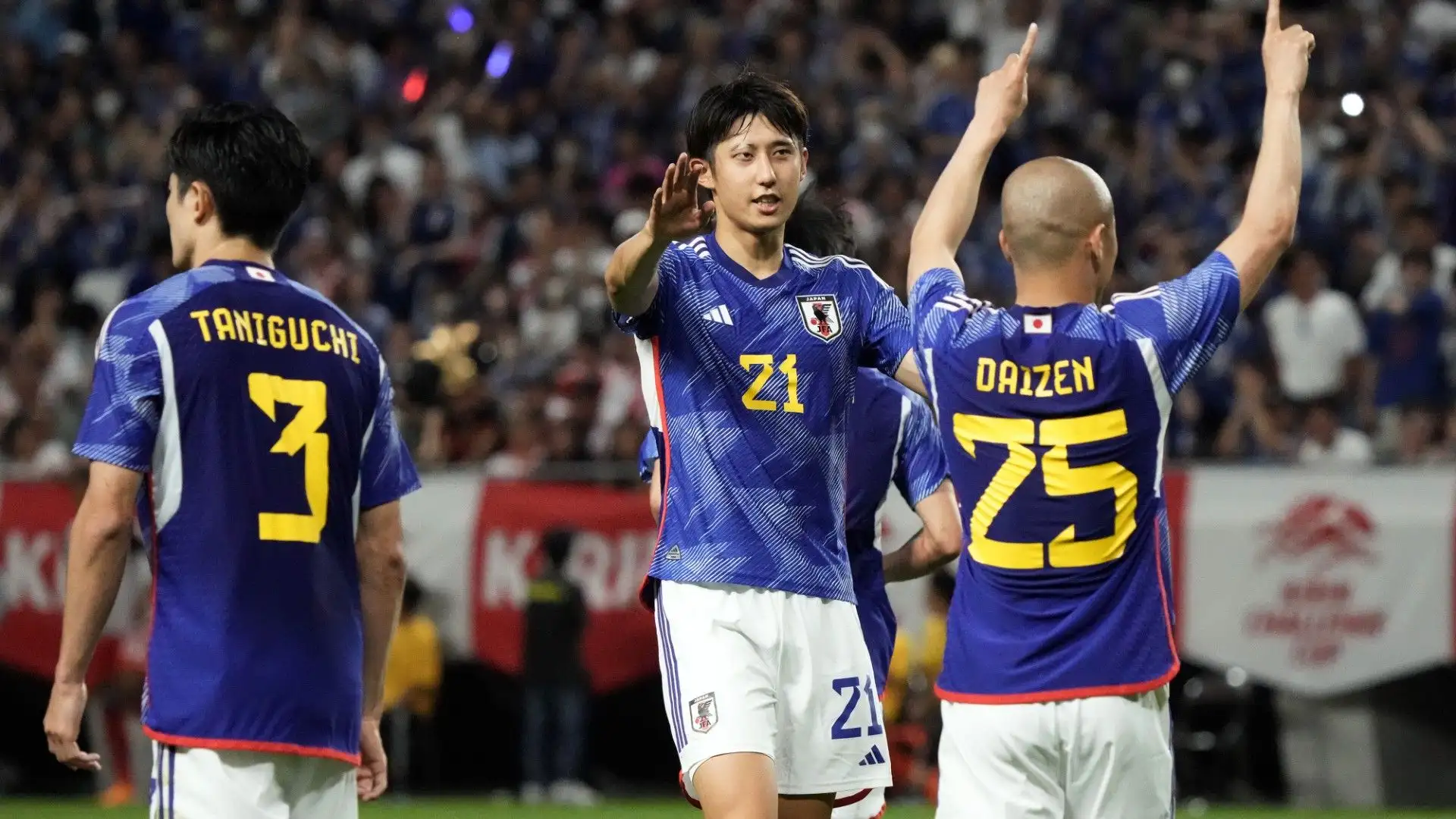 Il terzino ha esordito nel 2022 con la nazionale maggiore giapponese
