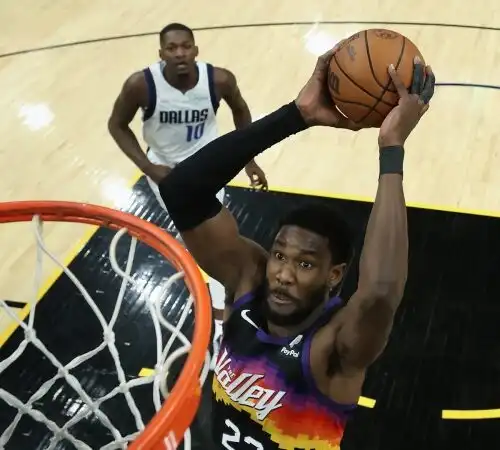 NBA, Deandre Ayton resta ai Suns: 133 milioni in quattro anni