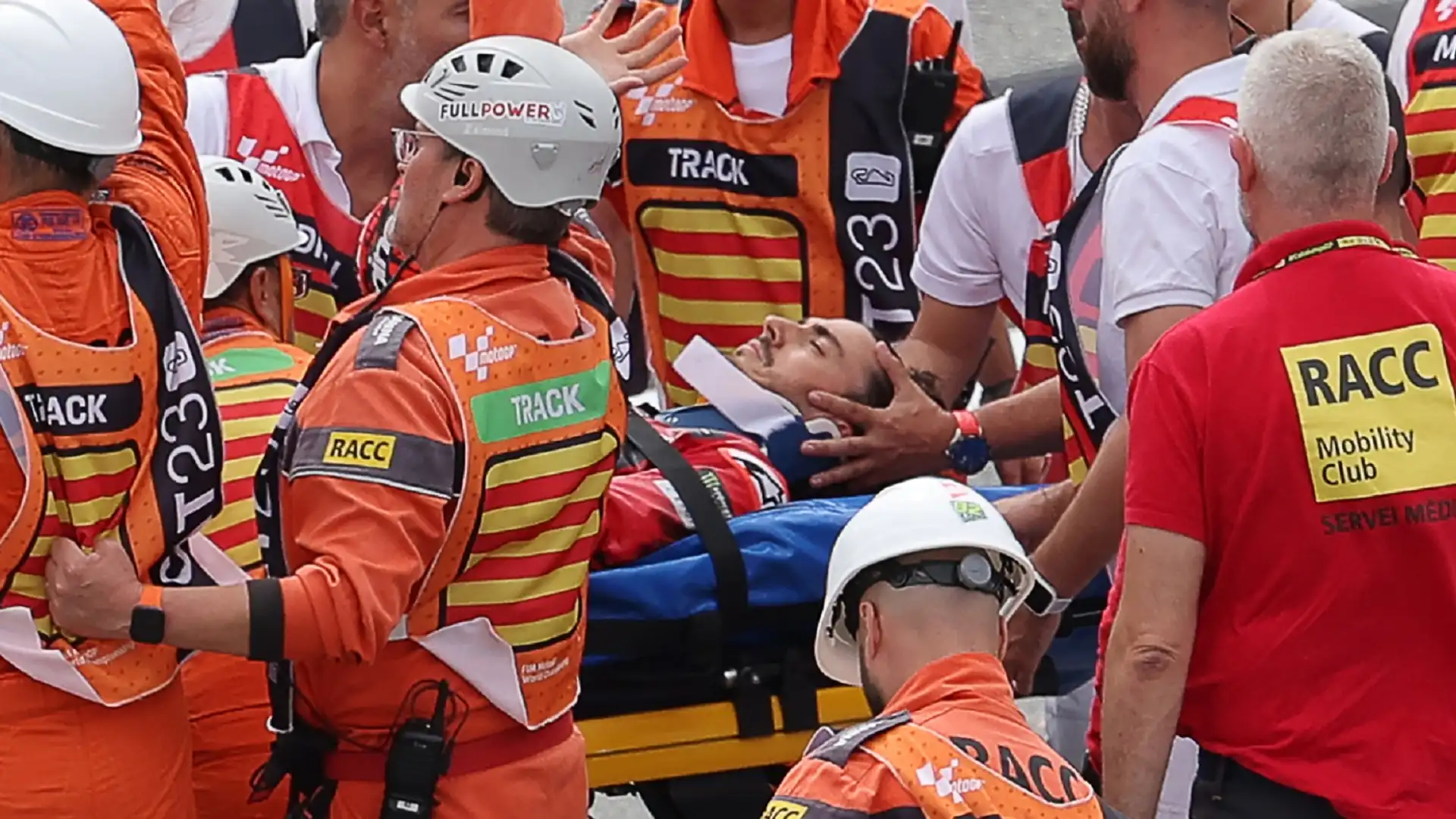 Grande paura per il campione del mondo della MotoGp Pecco Bagnaia