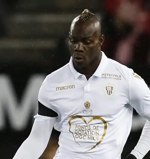 Balotelli al Brescia, ma l’annuncio slitta