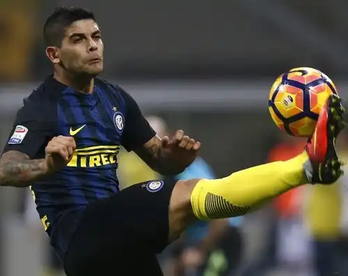 Inter, 9 milioni per Banega sono pochi