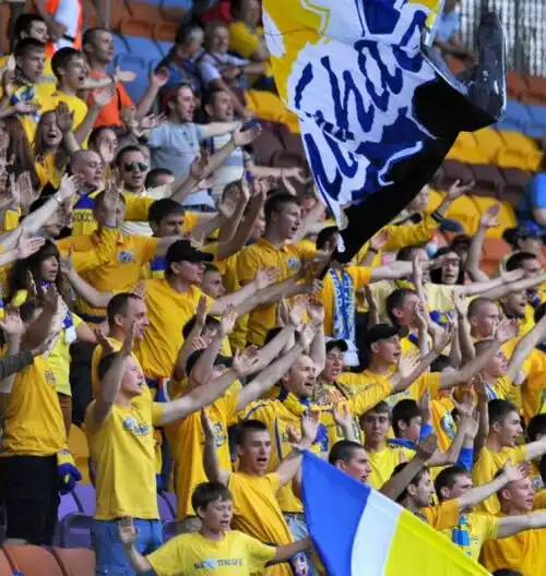 Bielorussia, i tifosi si ribellano