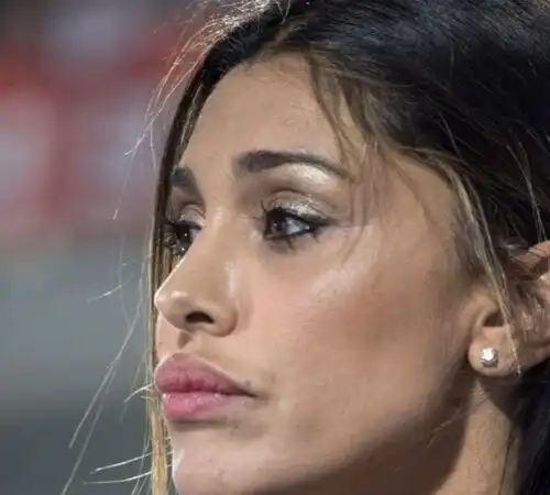 Belen Rodriguez, felicemente single, va alla carica