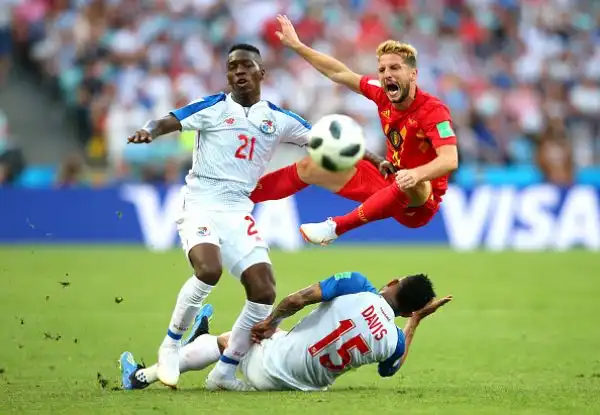 Buon debutto dei Diavoli Rossi che liquidano i centroamericani per 3-0: c'è pure la doppietta di Lukaku.