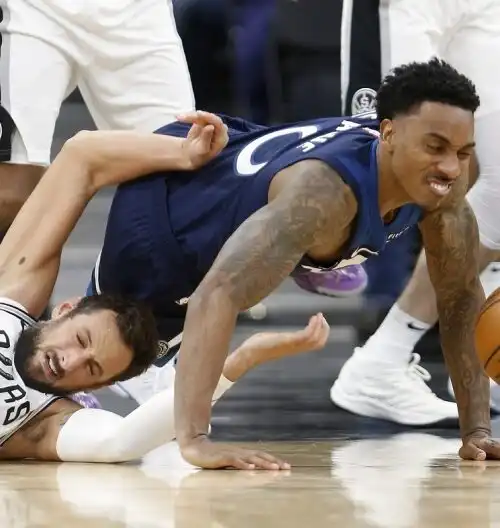 NBA, primo sorriso per Belinelli