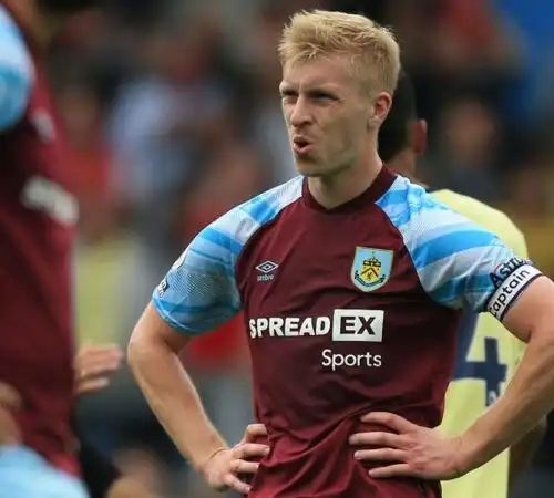 Burnley a Manchester senza il capitano, Ben Mee è positivo