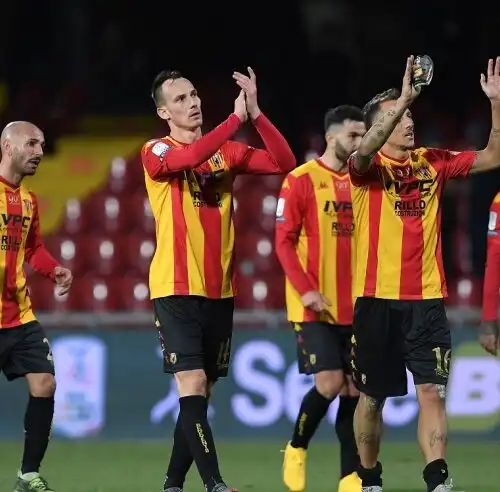 Il Benevento continua a volare, flop Frosinone a Livorno