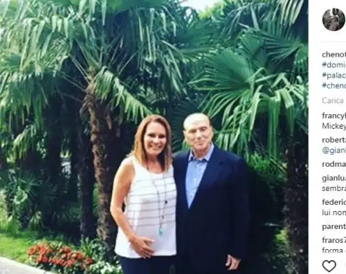 Silvio Berlusconi, il nuovo look fa discutere