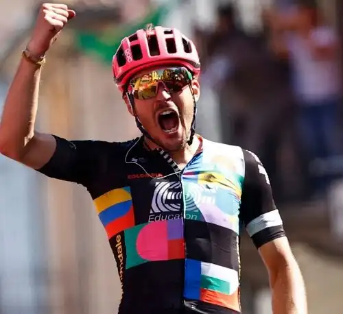 Giro d’Italia: Bettiol si impone a Stradella