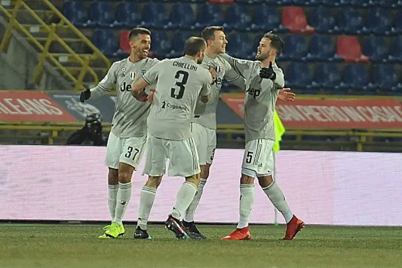 I bianconeri la sbloccano subito con Bernardeschi e poi gestiscono la debole reazione della squadra di Inzaghi. Di Kean il raddoppio ad inizio secondo tempo.