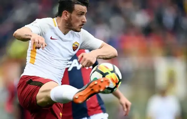 Dzeko regala un punto ai giallorossi dopo il vantaggio di Pulgar, in vista della sfida al Barcellona preoccupa Nainggolan uscito acciaccato.