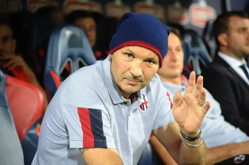 Sotto gli occhi di Sinisa Mihajlovic ancora una volta presente in panchina, il Bologna batte i ferraresi con un gol di Soriano.