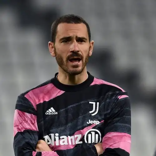 Juventus, Bonucci si fa male al ginocchio: le parole di Pirlo