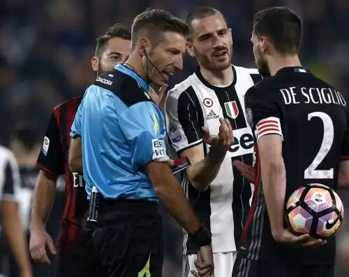 Juventus-Milan, imbrattati gli scudetti: “Ladri!”