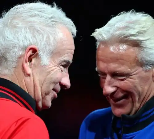 John McEnroe mette pressione a Novak Djokovic