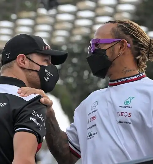 F1, Valtteri Bottas sconcertato da Lewis Hamilton