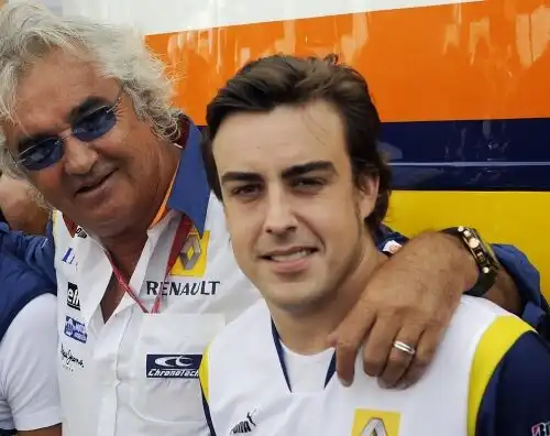 F1, Aston Martin: Flavio Briatore sul trasferimento di Fernando Alonso: “E’ un rottweiler”