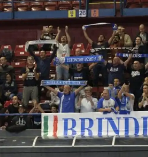 Brindisi, la vittoria su Derthona fa felice anche il presidente