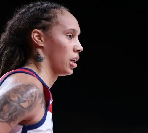 Accuse pesanti, Brittney Griner resta in carcere in Russia: le foto