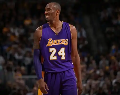 Bryant: “Fortunato ad avere giocato solo nei Lakers”