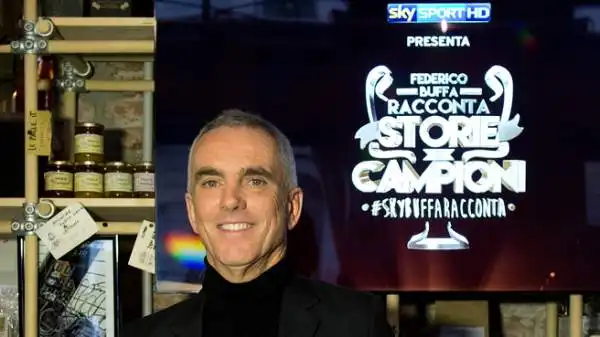 Inizia da Belfast "Storie di Campioni" di Sky. Poi toccherà a Cruyff, Cristiano Ronaldo, Puskas, Rivera e Di Stefano.