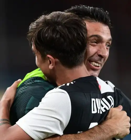 Juventus, Gianluigi Buffon saluta Paulo Dybala