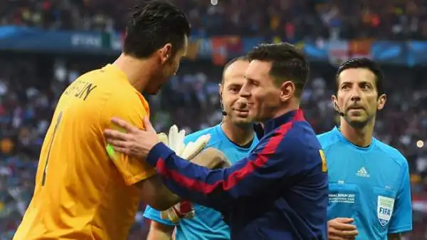 Non è tra l'altro stato questo l'unico intervento decisivo di Buffon a Berlino. Senz'altro è stato uno di quelli che ripercorreremo tra le prodezze della sua carriera.