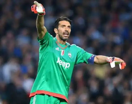 Buffon: “Sono a rischio per la Champions”