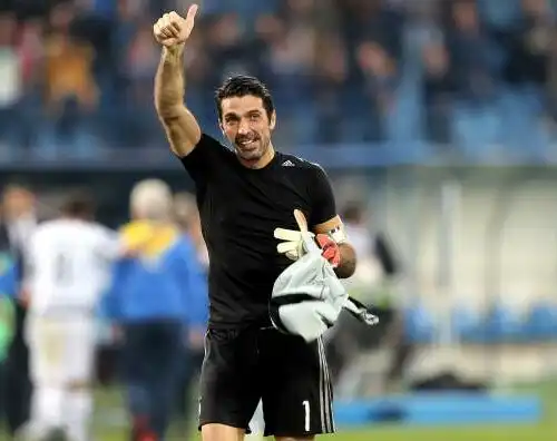 Buffon tifa ancora per il Parma