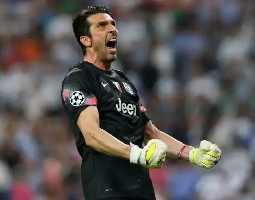 E i francesi si arrendono: “Buffon Pallone d’Oro”