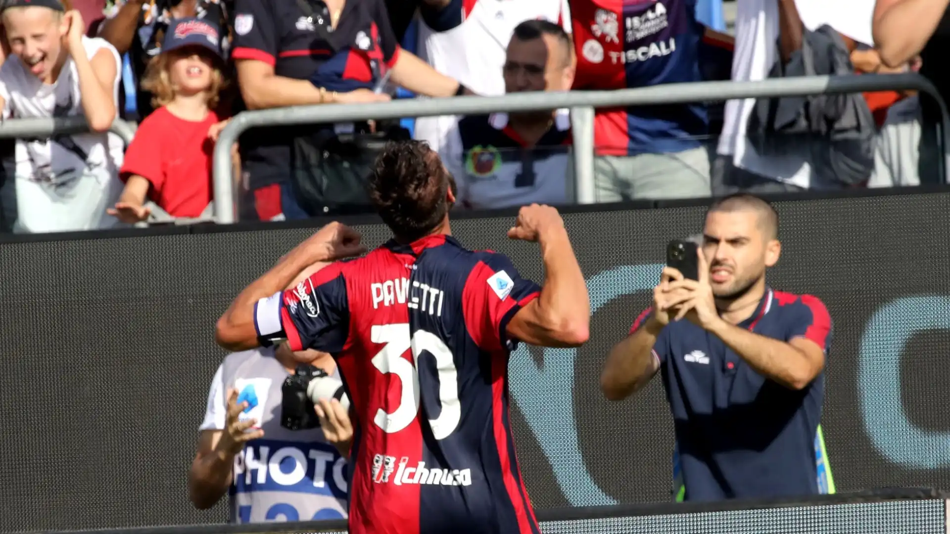Pazzesca vittoria del Cagliari nell'anticipo delle 12.30 contro il Frosinone