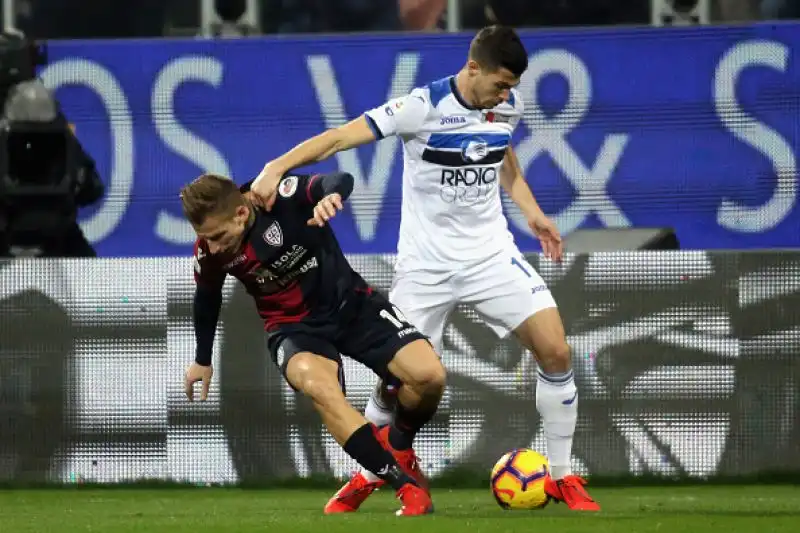 I nerazzurri, nel finale, con gli isolani in dieci, rischiano grosso: traversa di Deiola.