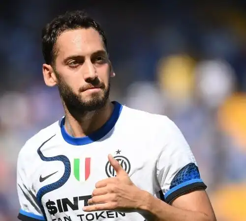 Inter: Calhanoglu nel mirino dei tifosi, le parole di Simone Inzaghi