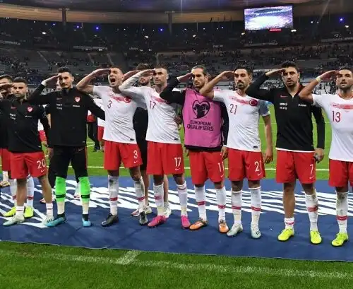 Turchia, Calhanoglu risponde alle critiche