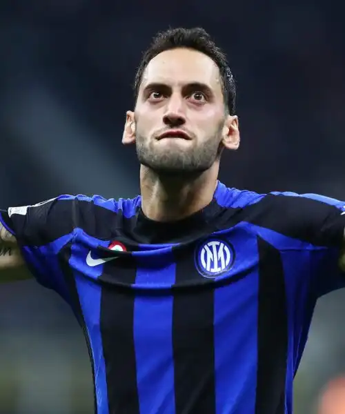 Offerta indecente per Calhanoglu: la risposta del turco. Foto