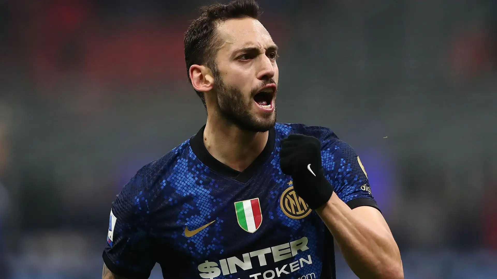 Il calciatore è concentrato sull'Europeo ma il suo agente ha avuto un primo contatto con il Bayern Monaco
