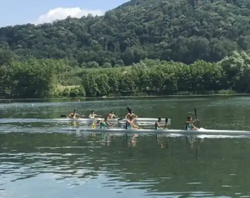 Canoa, spettacolo nelle acque venete