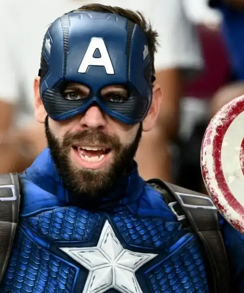 Capitan America guida la carica dei tifosi statunitensi: le foto