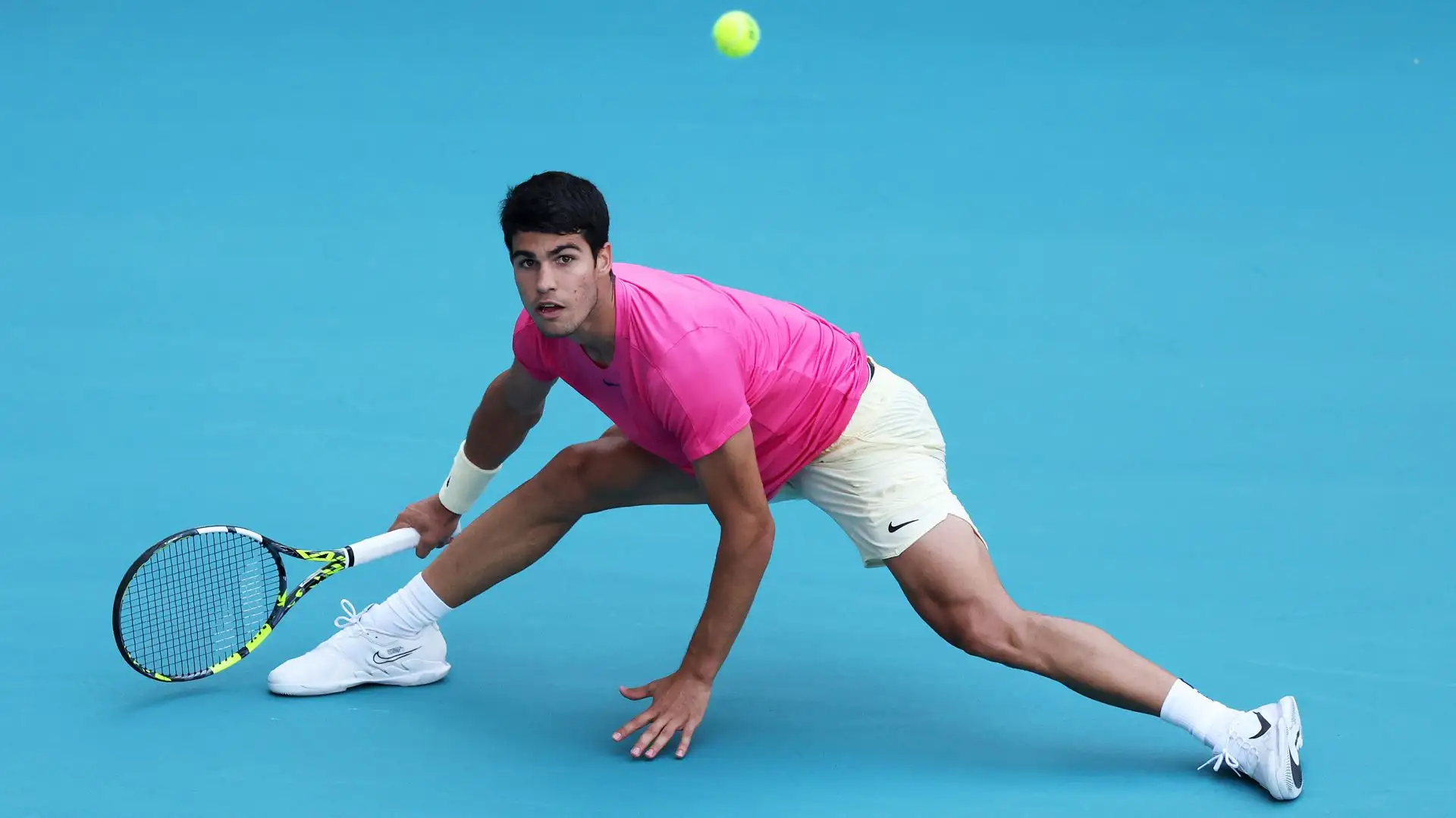 Alcaraz tallona Djokovic in seconda posizione