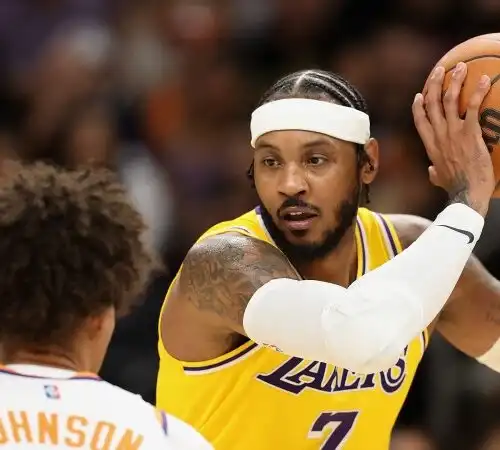 NBA, i Suns oscurano i Lakers orfani di LeBron James