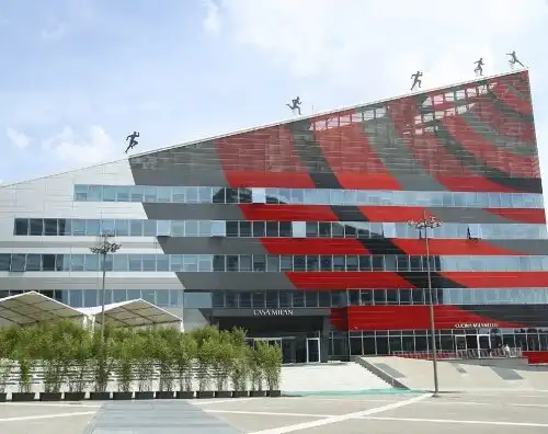 Il Milan fissa le date per il closing