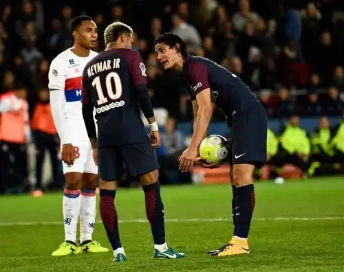 Neymar-Cavani, scintille in campo e Dani Alves…