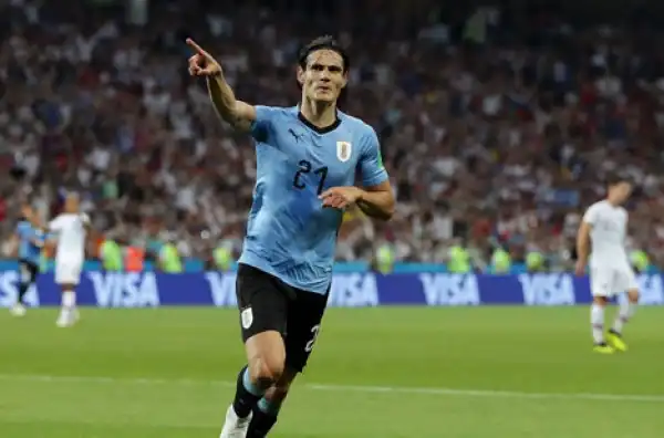 Il Real Madrid vira su Cavani