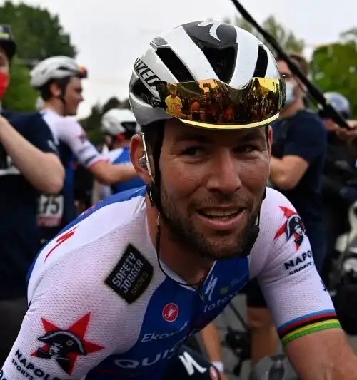 Giro 2022, Mark Cavendish ringrazia Davide Ballerini